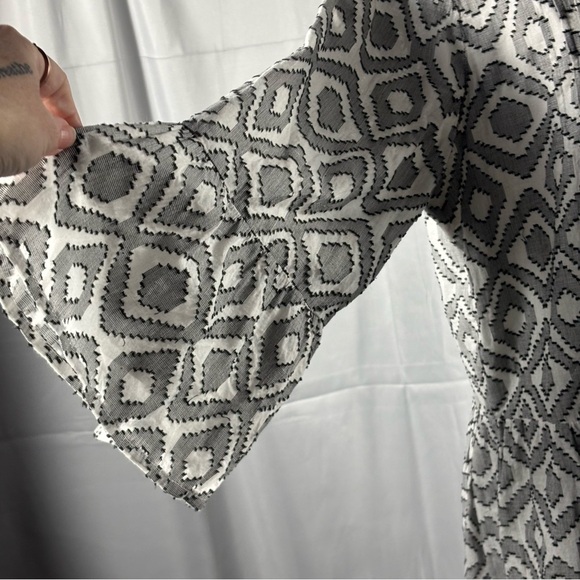 Tommy Bahama White and Gray Geometric Midi Dress - Picture 4 of 6